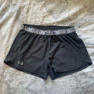 gray under armour athletic shorts
